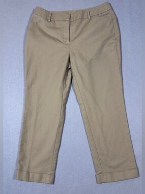 Chico's So Slimming Stretch Crop Pants in Beige (Chicos size 0 approx size 4-6)